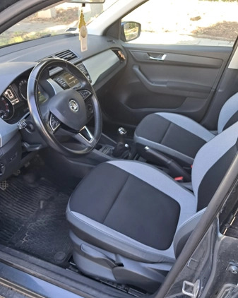 Skoda Fabia cena 27600 przebieg: 231900, rok produkcji 2016 z Poznań małe 154